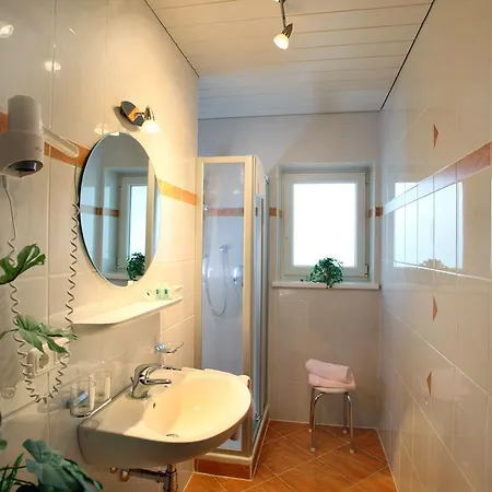 Activ Wellness - Schermerhof 3*