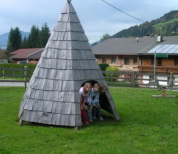 Activ Wellness - Schermerhof アパートホテル 3*