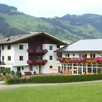 Aparthotel Activ Wellness - Schermerhof 3*